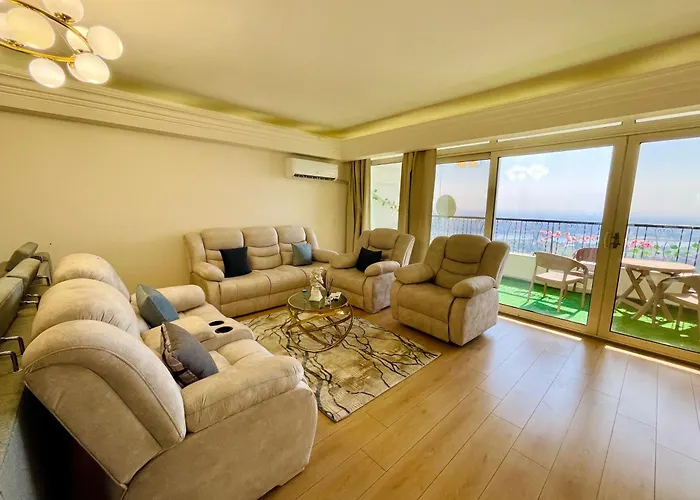 3Br Spacious Apt Overlooking Nile Corniche Maadi