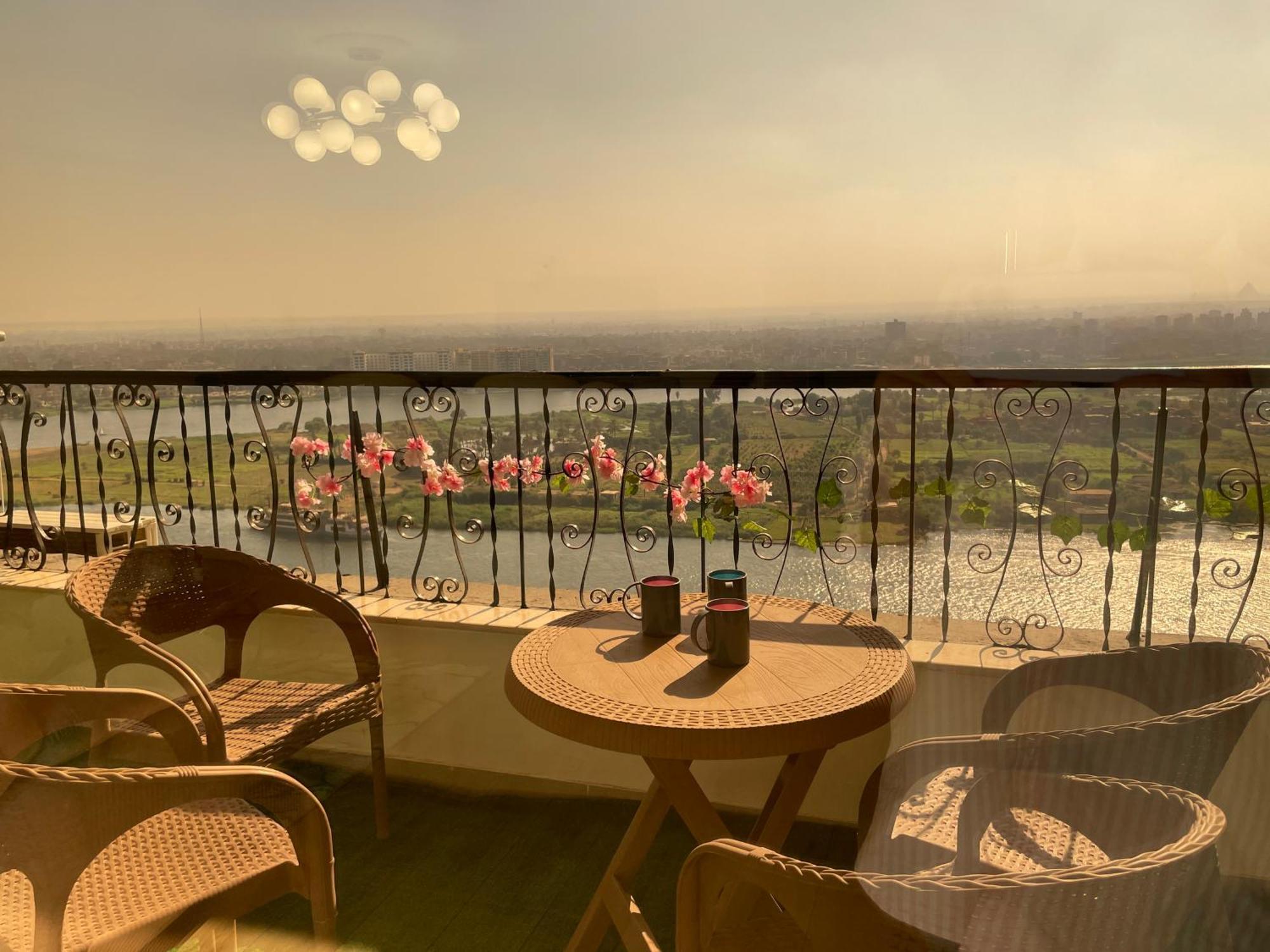 Apartment 3br Spacious Overlooking Nile Corniche Maadi *